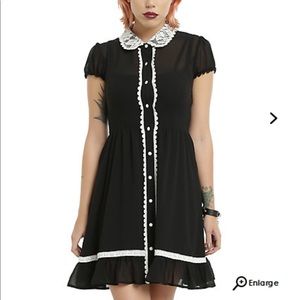 HOTTOPIC Black Button-Up Lace Collar Chiffon Dress